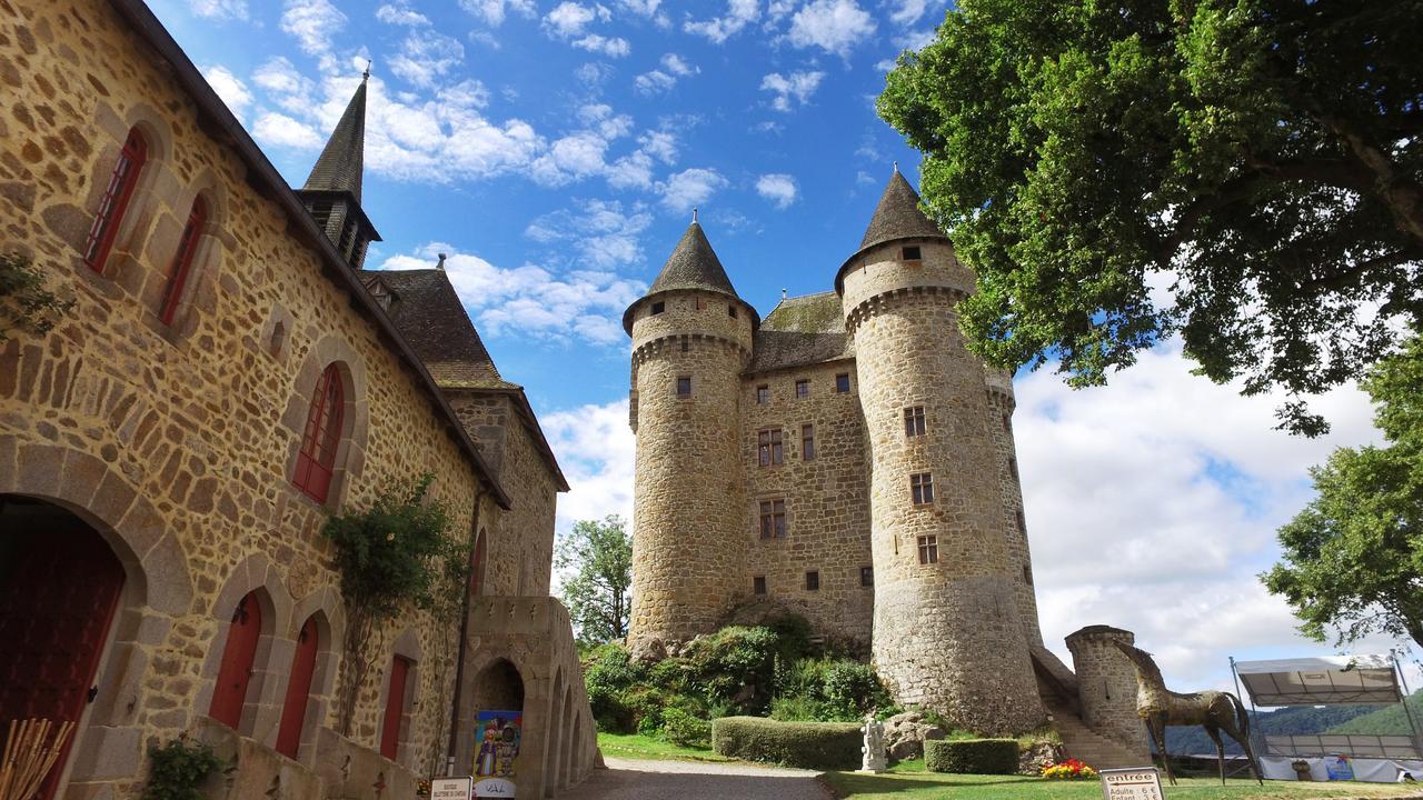 Holiday park Vvf Cantal Champs-sur-tarentaine 3*